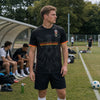 Personalisiertes Allover bedrucktes T-Shirt – Geschenk für Fußballfans, Sportfans – Mein Herz schlägt für Fußball