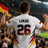Personalisiertes Fußballtrikot – Geschenk für Fußballfans, Sportfans – Fußball ist unsere Sprache