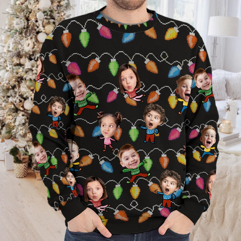 Personalisierter Ugly-Christmas-Sweatshirt mit Foto – „Feiere die Saison mit Lachen und Liebe“ – Familien-Sweatshirt – Unisex Wollpullover – Weihnachtsgeschenk für Familienmitglieder