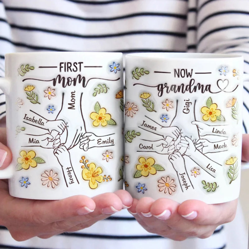 „Die Liebe einer Oma kennt keine Grenzen“ – Personalisierte Familientasse mit 3D-Reliefeffekt – Besonderes Geschenk für Mama oder Oma