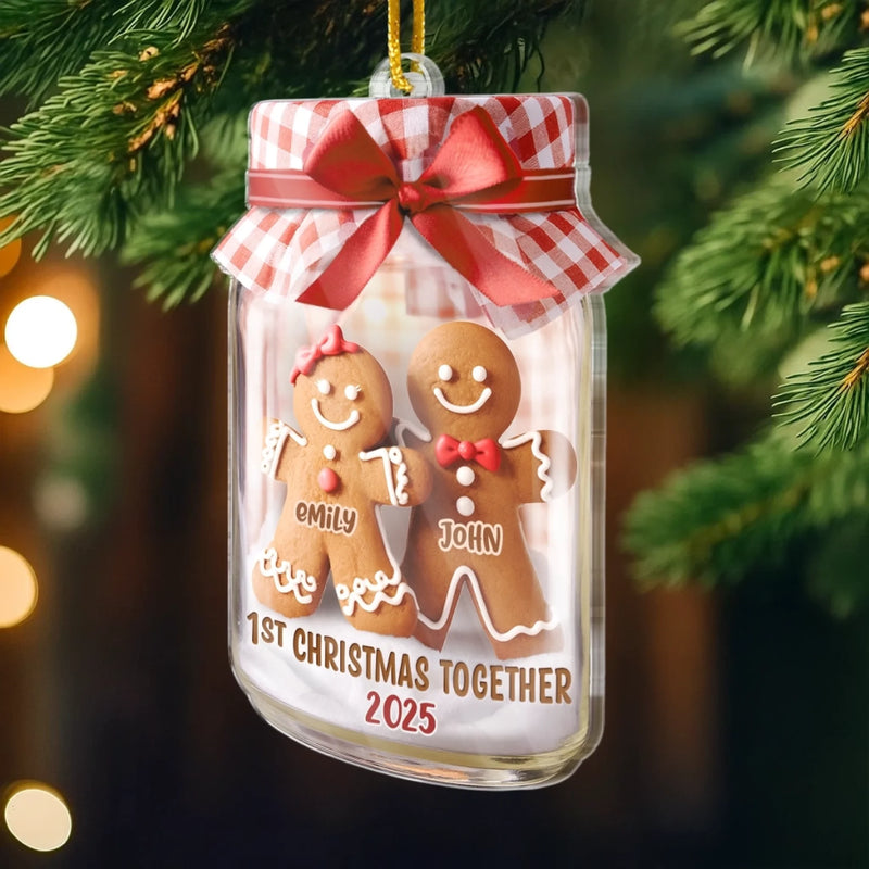 Personalisierter Acryl-Ornament „Erstes Weihnachten“ – Weihnachts- oder Hochzeitsgeschenk für Ehemann und Ehefrau, für ihn und sie – „Lebkuchenherzen vereint“