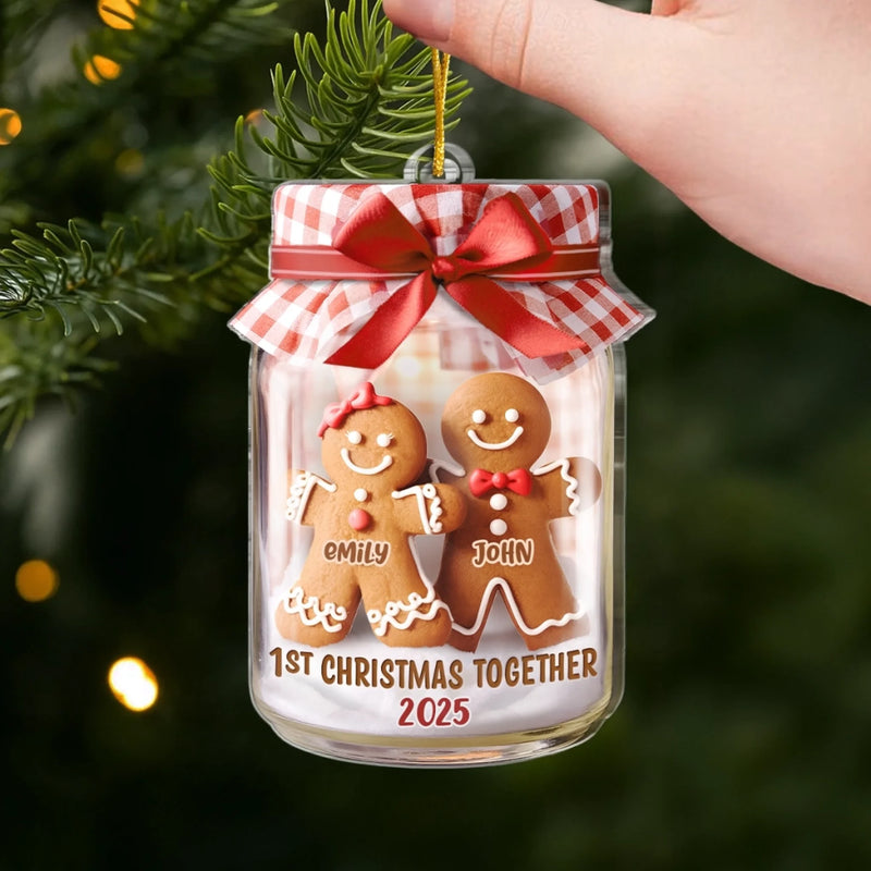 Personalisierter Acryl-Ornament „Erstes Weihnachten“ – Weihnachts- oder Hochzeitsgeschenk für Ehemann und Ehefrau, für ihn und sie – „Lebkuchenherzen vereint“