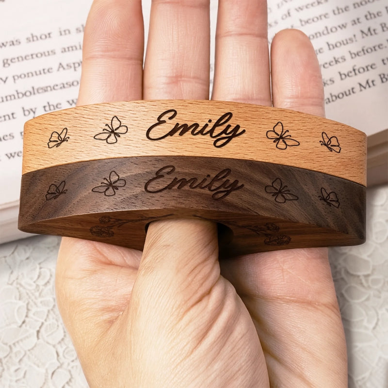 Personalisierter Buchseitenhalter - Personalisierte Weihnachtsgeschenke Für Buchliebhaber, Bücherwürmer, Leser - Lost In Pages Found In Stories