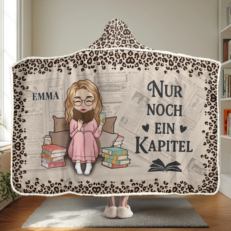 Personalisierte Affirmationsdecke, Hoodiedecke - Personalisierte Weihnachtsgeschenke Für Buchliebhaber, Bücherwürmer, Leser - Nur Noch Ein Kapitel