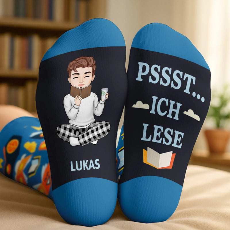 Personalisierte Crew-Socken – Personalisierte Buch-Geschenke für Bücherliebhaber, Leseratten und Vielleser – Leseratte in der Pause