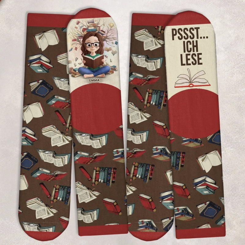 Personalisierte Crew-Socken – Personalisierte Buch-Geschenke für Bücherliebhaber, Leseratten und Vielleser – Nur Noch Ein Kapitel