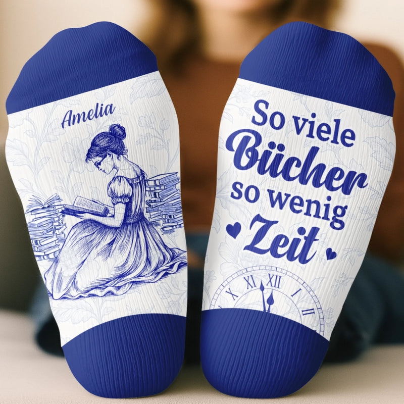 Personalisierte Crew-Socken – Personalisierte Buch-Geschenke für Bücherliebhaber, Leseratten und Vielleser - Nur Ein Mädchen, Das Süchtig Nach Büchern Ist