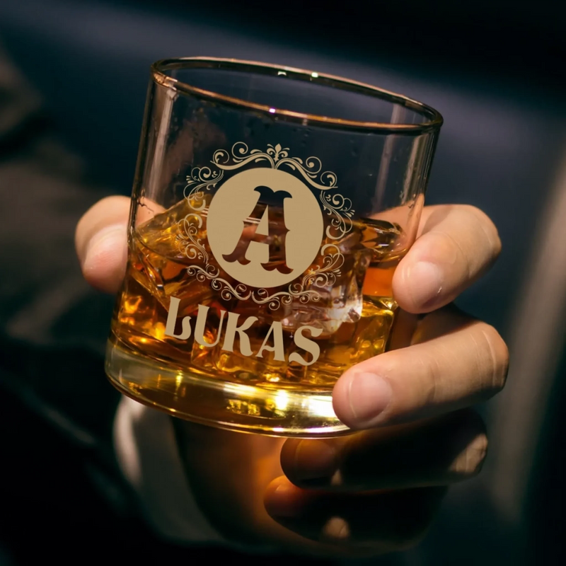 Personalisierter Whiskyglas – Personalisiertes Geburtstagsgeschenk Für Papa, Bruder, Opa Oder Ehemann – Ein Schluck, Der Mythen Zum Leben Erweckt