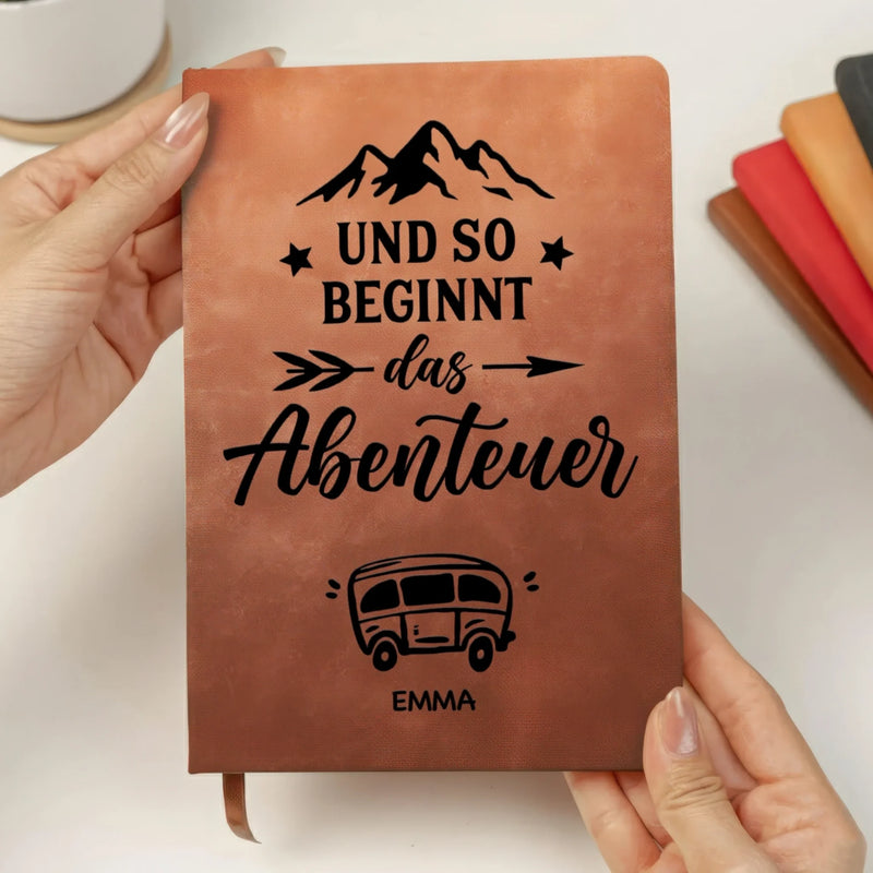 Individuell Notizbuch Aus Leder – Personalisierte Geburtstagsgeschenke Für Beste Freundinnen, Schwestern, Familie Und Dich Selbst, Ehemann Und Ehefrau, Ihn Und Sie – Und So Beginnt Das Abenteuer