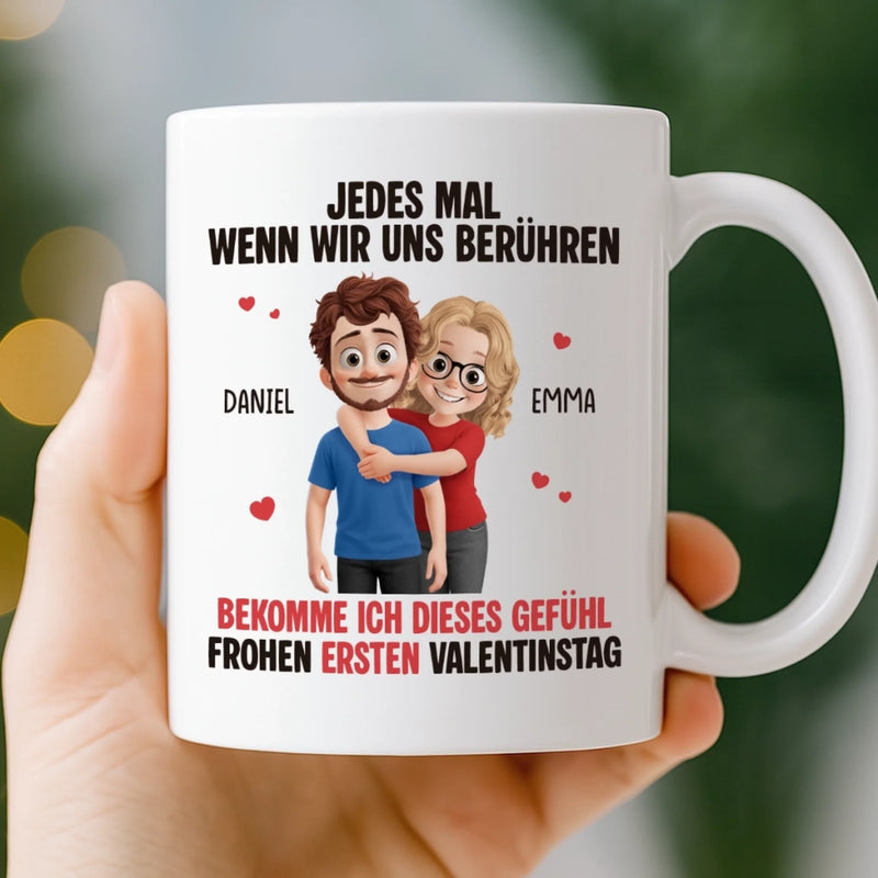 Benutzerdefinierte Tasse – Personalisierte Hochzeitsgeschenke zum Jahrestag für Ehemann und Ehefrau, Ihn und Sie – Frohen Ersten Valentinstag
