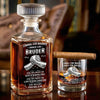 Personalisiertes Whisky-Dekanter-Set – Geschenk für Bruder, bester Freund – Genau zur richtigen Zeit genau du