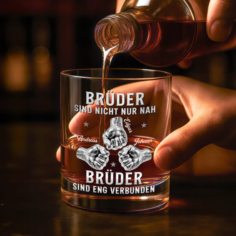 Personalisierte Whiskyglas – Geschenk für Bruder – Brüder stärker als jede Distanz