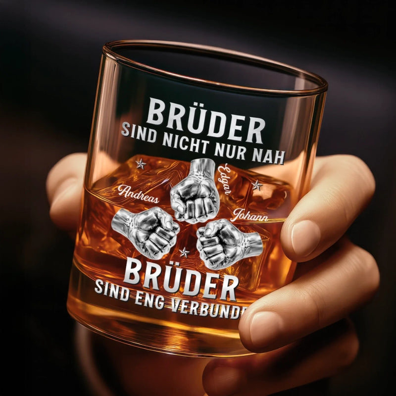 Personalisierte Whiskyglas – Geschenk für Bruder – Brüder stärker als jede Distanz