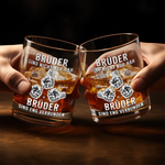 Personalisierte Whiskyglas – Geschenk für Bruder – Brüder stärker als jede Distanz