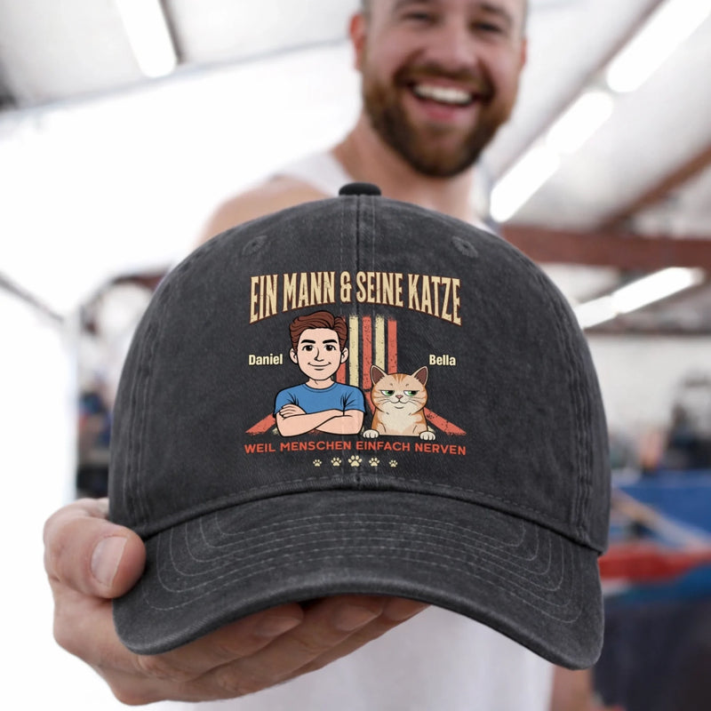 Personalisierte klassische Baseballkappe – Geschenk für Haustierbesitzer – Ein Mann & Seine Katze