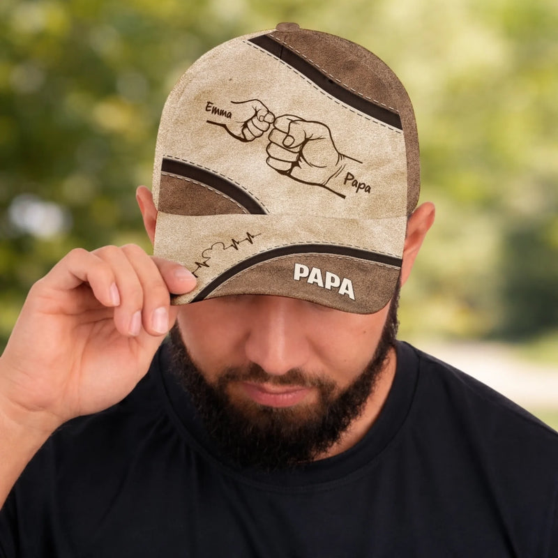 Personalisierte klassische Kappe mit Allover-print – Vatertagsgeschenk für Opa, Papa – Mein Zuhause heißt Papa