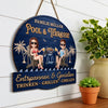 Personalisiertes Holzschild – Geschenk für Paare, Familie – Nur ein Pärchen und ein Pool