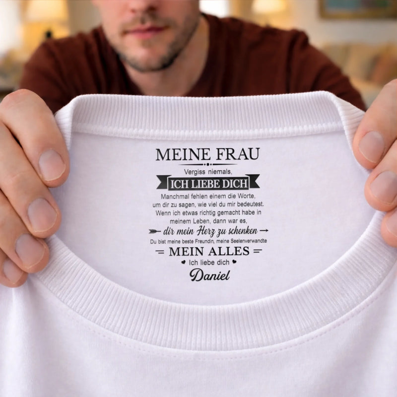 Personalisiertes Unisex-T-Shirt mit Innenkragen-Druck – Geschenk für Mann & Frau - Du bist mein Zuhause