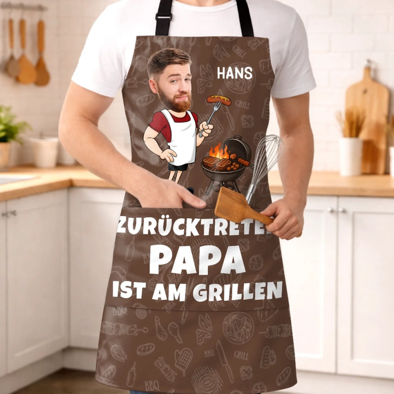 Personalisierte Schürze Mit Tasche mit Photo – Vatertagsgeschenk für Papa, Opa – Papa macht Feuer & Essen
