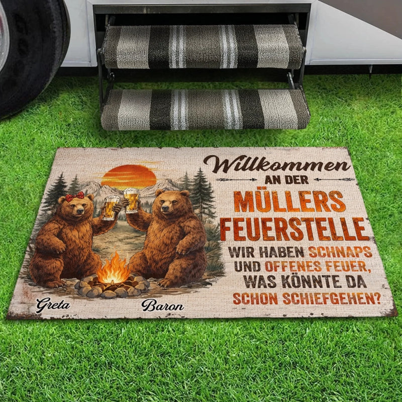 Personalisierte Fußmatte – Geschenk Für Camper & Campingpaare – Wo Feuer & Spaß beginnen