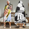 Personalisierte Affirmationsdecke, Hoodiedecke - Geschenk für Fußballfans, Sportfans – Kleiner Spieler, große Träume