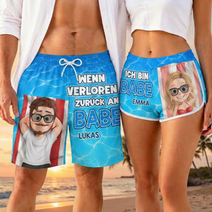 Personalisierte Partner-Badeshorts – Sommergeschenk für Paare - Babe gehört mein Herz