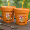Personalisierte Blumentopf-Tasse – Geschenk für Mama, Oma – Mit Liebe Gepflanzt