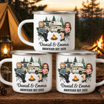 Personalisierter Emaille-Campingbecher – Geschenk für Campingpaare – Zwei Herzen, ein Abenteuer