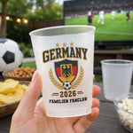 Personalisierte Partybecher - Geschenk für Familie & Fußballfans – Stolze Herzen, starke Nation