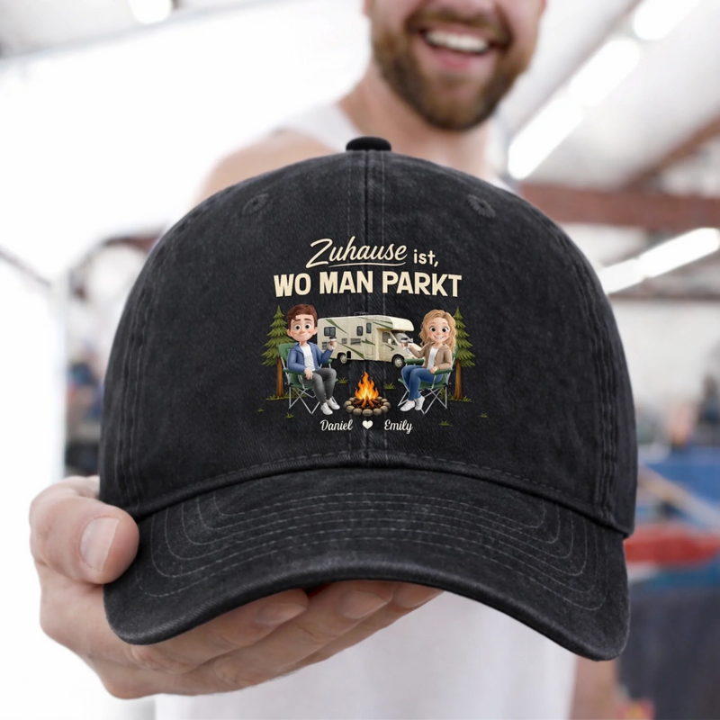 Personalisierte klassische Baseballkappe – Geschenk Für Campingpaare – Zuhause ist, wo man parkt