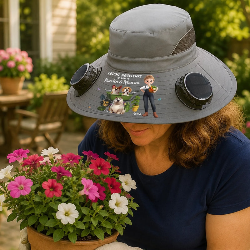 Personalisierter Sonnenhut mit Solarventilatoren – Geschenk für Gärtnerin, Hundebesitzer - Leicht abgelenkt von Hund & Grünzeug