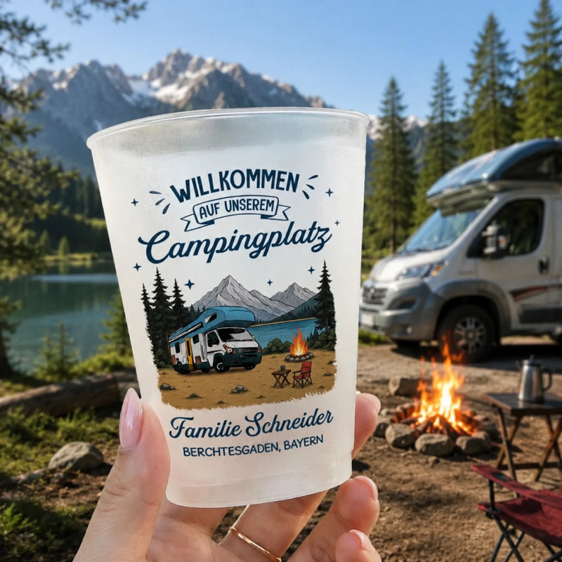 Personalisierte Partybecher - Geschenk Für Camper – Hier beginnt unser Campingabenteuer