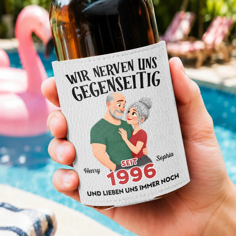Personalisiertes Dosenkühler aus PU-Leder - Geschenk für Paar - Wir streiten, lachen und lieben uns