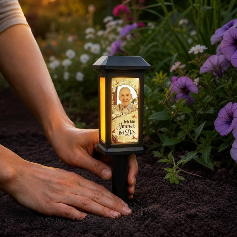 Personalisierte Garten Solarlampen – Gedenkgeschenke | In liebevoller Erinnerung – In jedem Sonnenaufgang