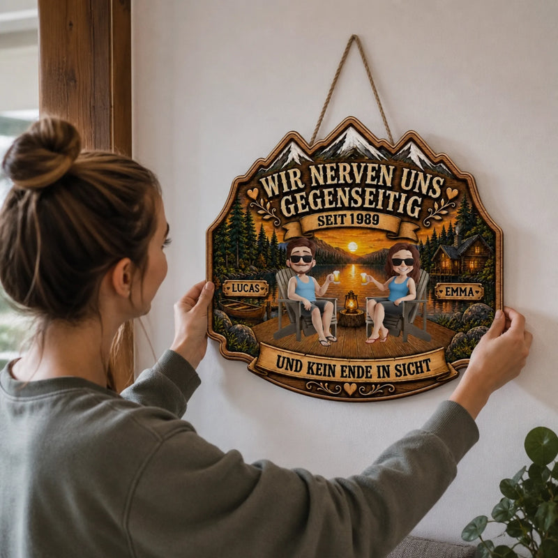 Personalisiertes Holzschild – Geschenk für Campingpaare – Liebe, Lachen