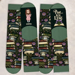 Personalisierte Socken – Geschenk für Buchliebhaber – Der Rest kann warten