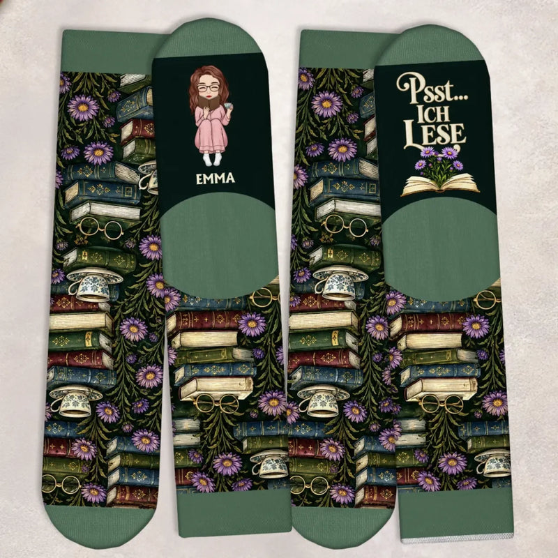 Personalisierte Socken – Geschenk für Buchliebhaber – Der Rest kann warten