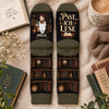 Personalisierte Socken – Geschenk für Buchliebhaber – Buch davor, Perfekt