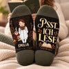 Personalisierte Socken – Geschenk für Buchliebhaber – Buch davor, Perfekt