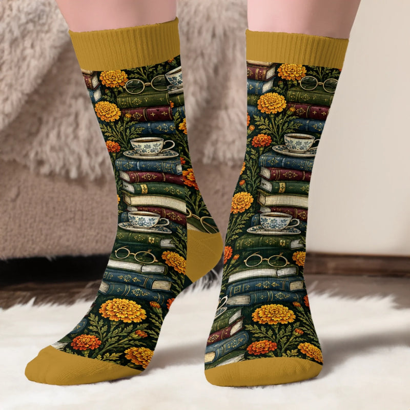 Personalisierte Socken – Geschenk für Buchliebhaber – Kapitel statt Alltag