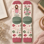 Personalisierte Socken – Geschenk für Buchliebhaber – Zuhause zwischen Seiten